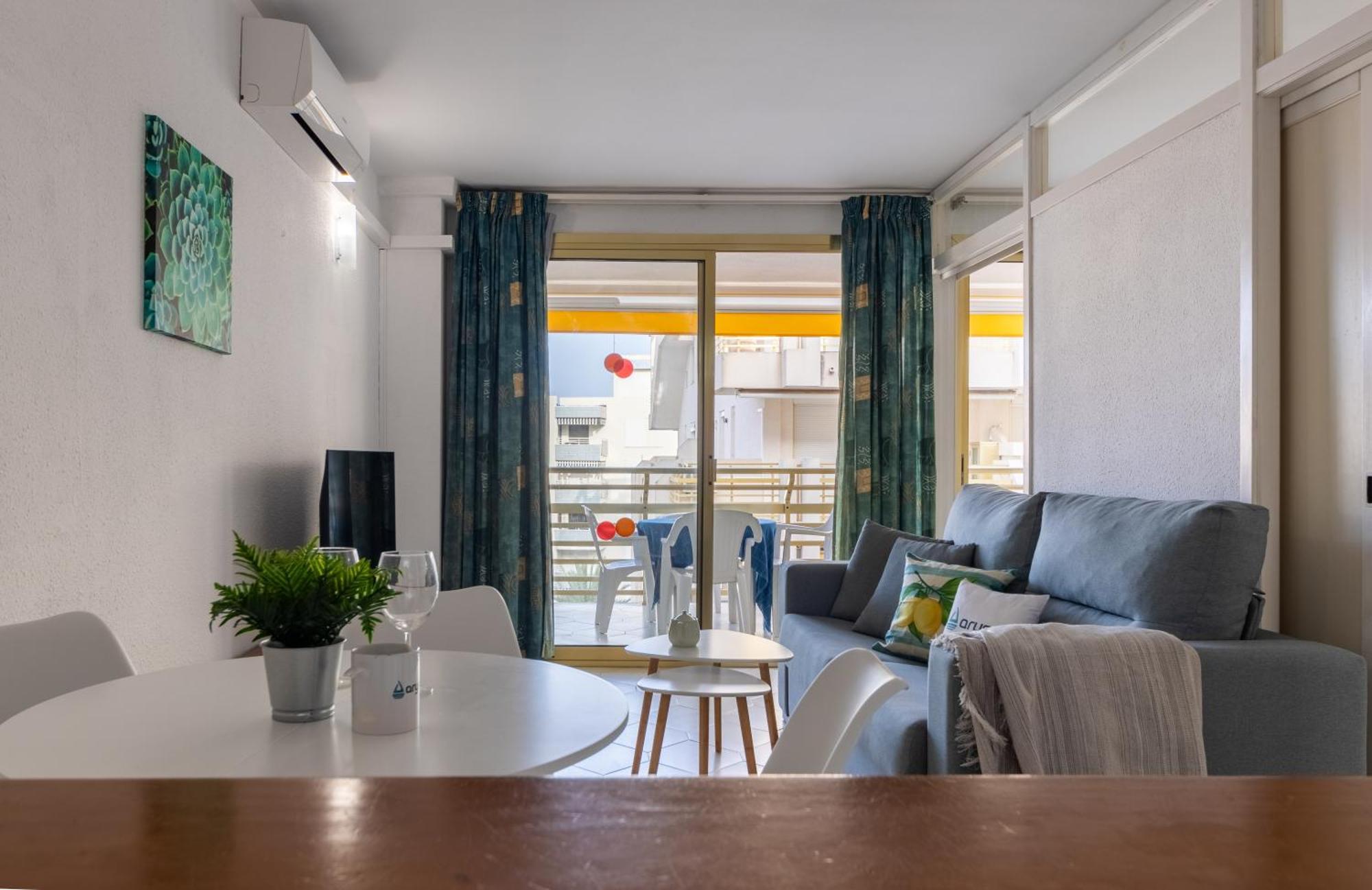 Novelty III Arysal 4 Apartment Salou Exterior photo